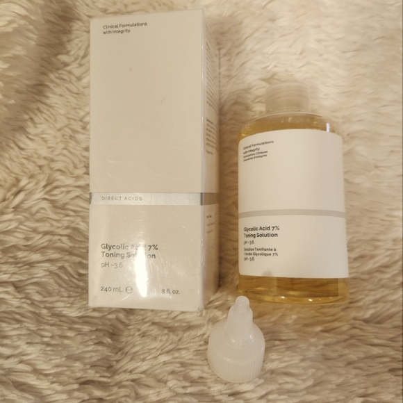 Glycolic Acid 7% Toner Resurfacing Hydrating Solution - Picture 2 of 11